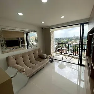 Hermoso E Iluminado Apartamento Cali